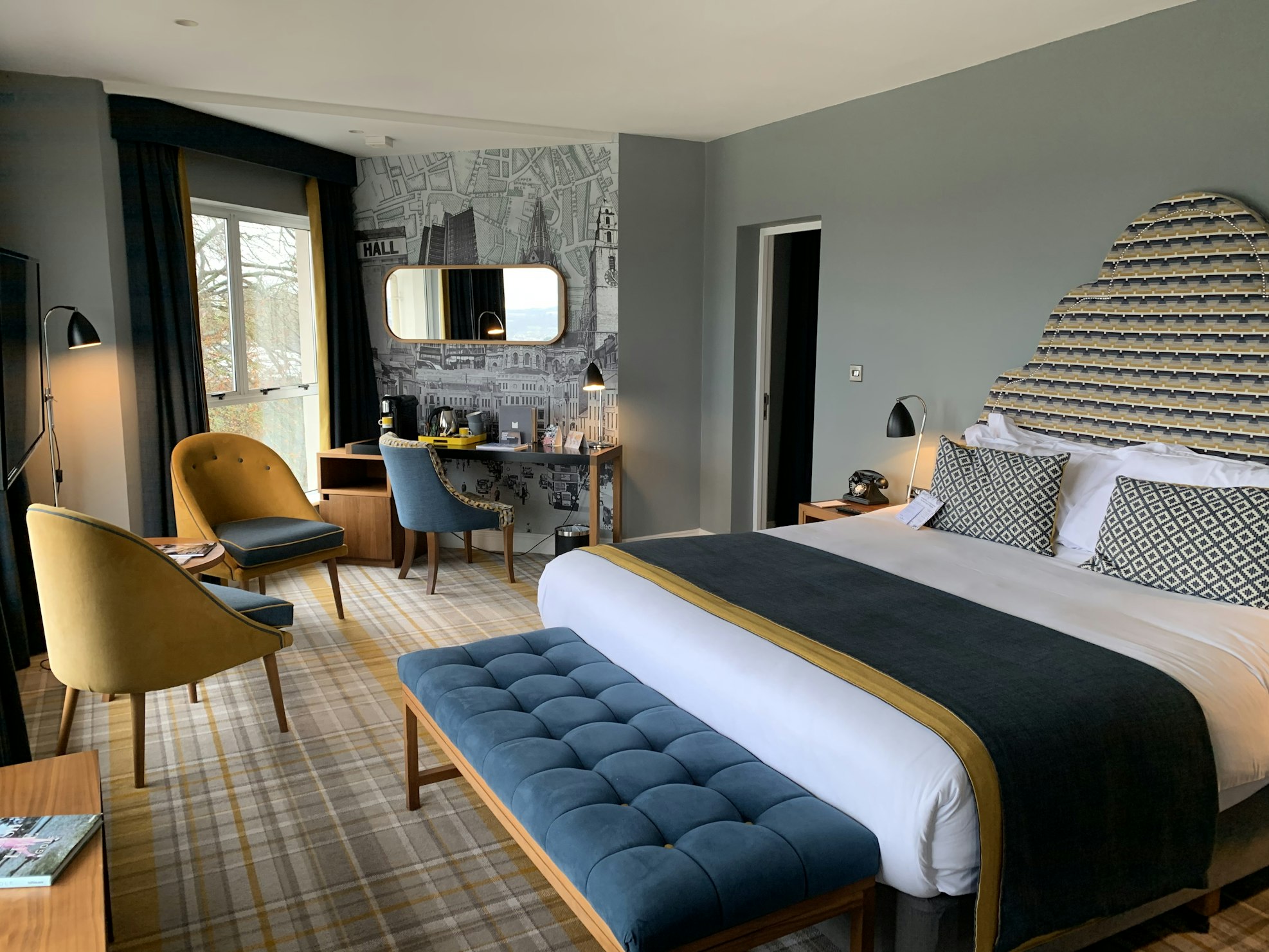 Royal Family Suite - View 2